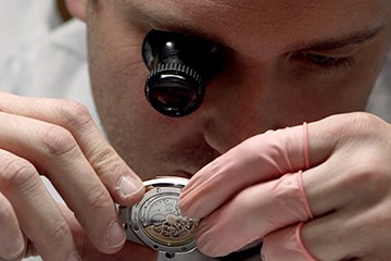 北京百达翡丽手表秒针走的快咋办